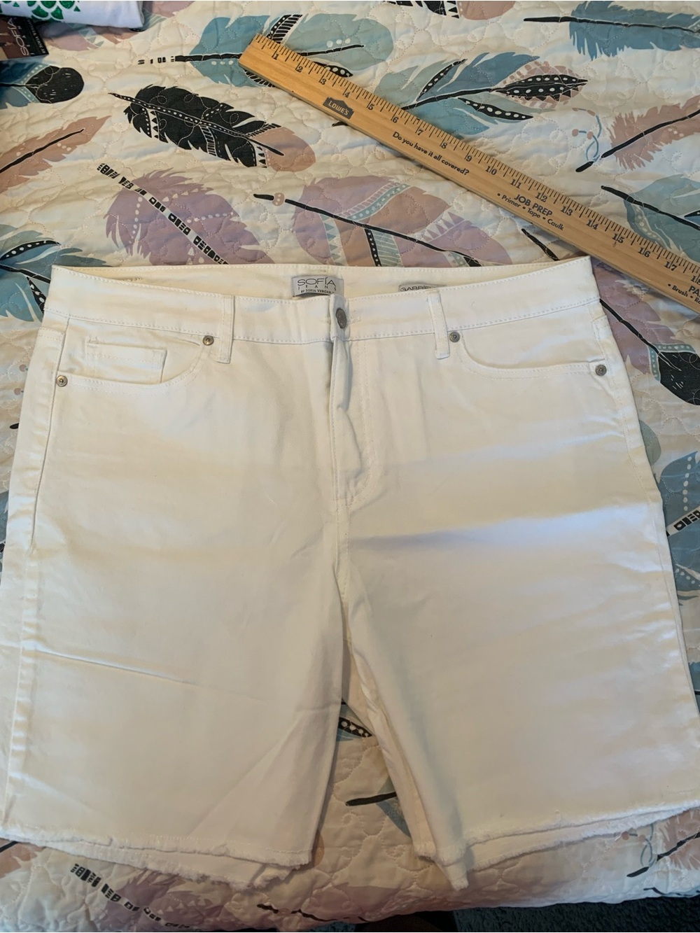 sofia by sofia vergara White Cropped Denim Shorts
